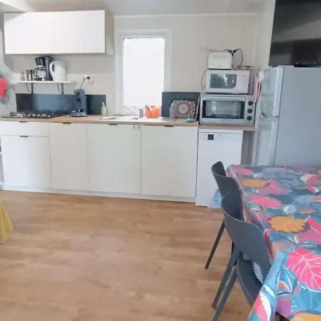 Campsite Oleron Mobil Climatise Confort 50 M De L'ocean Au Cap Soleil *